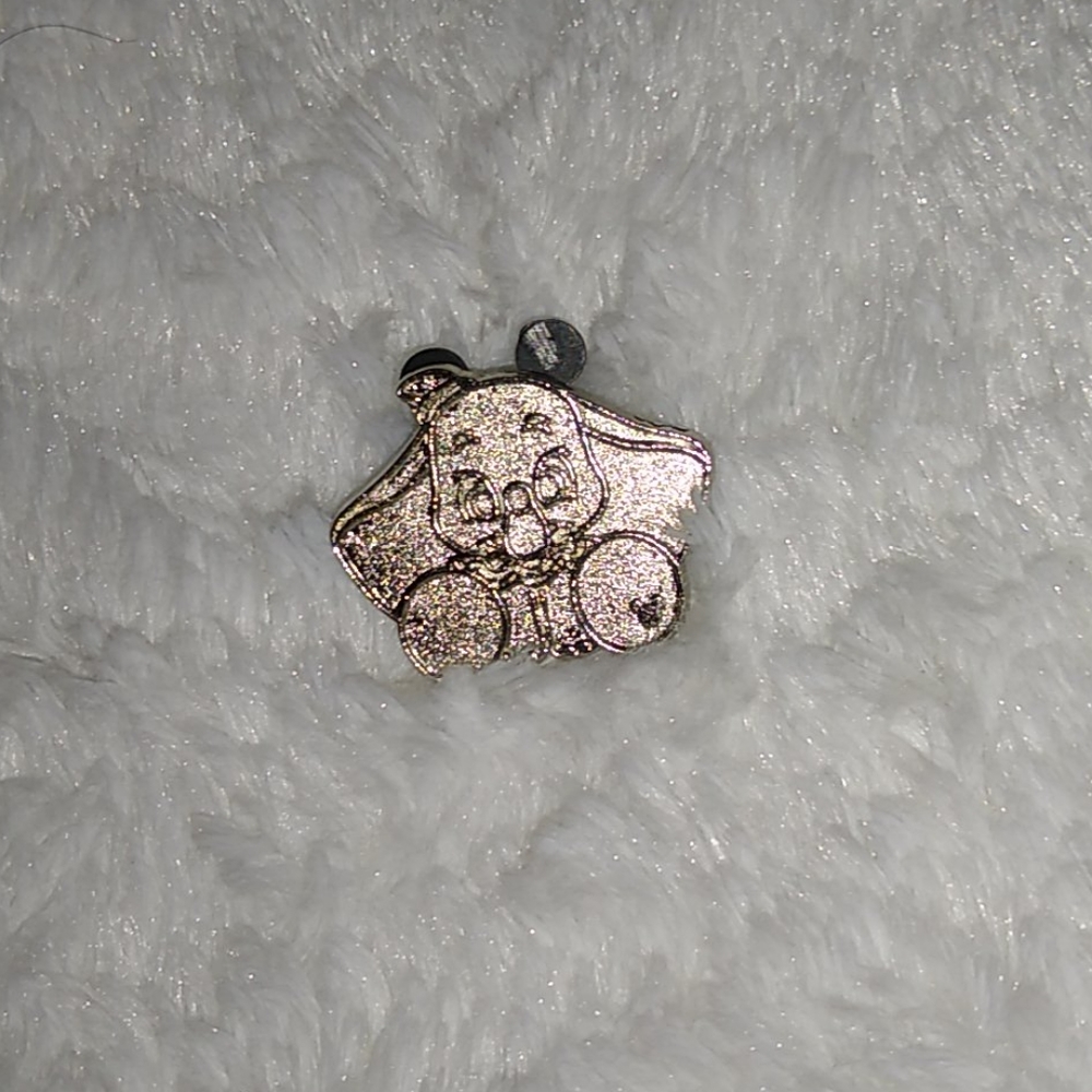 Super cute Dumbo Disney pin
